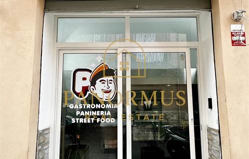 Locale commerciale in vendita in Via Imperatrice Costanza